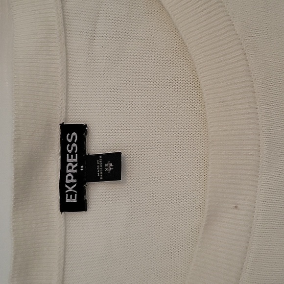 White Oversized Sweater - Picture 2 of 2